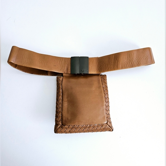 Bottega Veneta Brown Woven Belt Bag - Picture 5 of 12